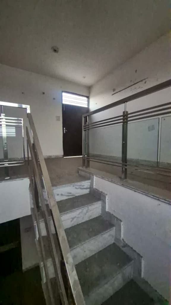 Property Photos 12