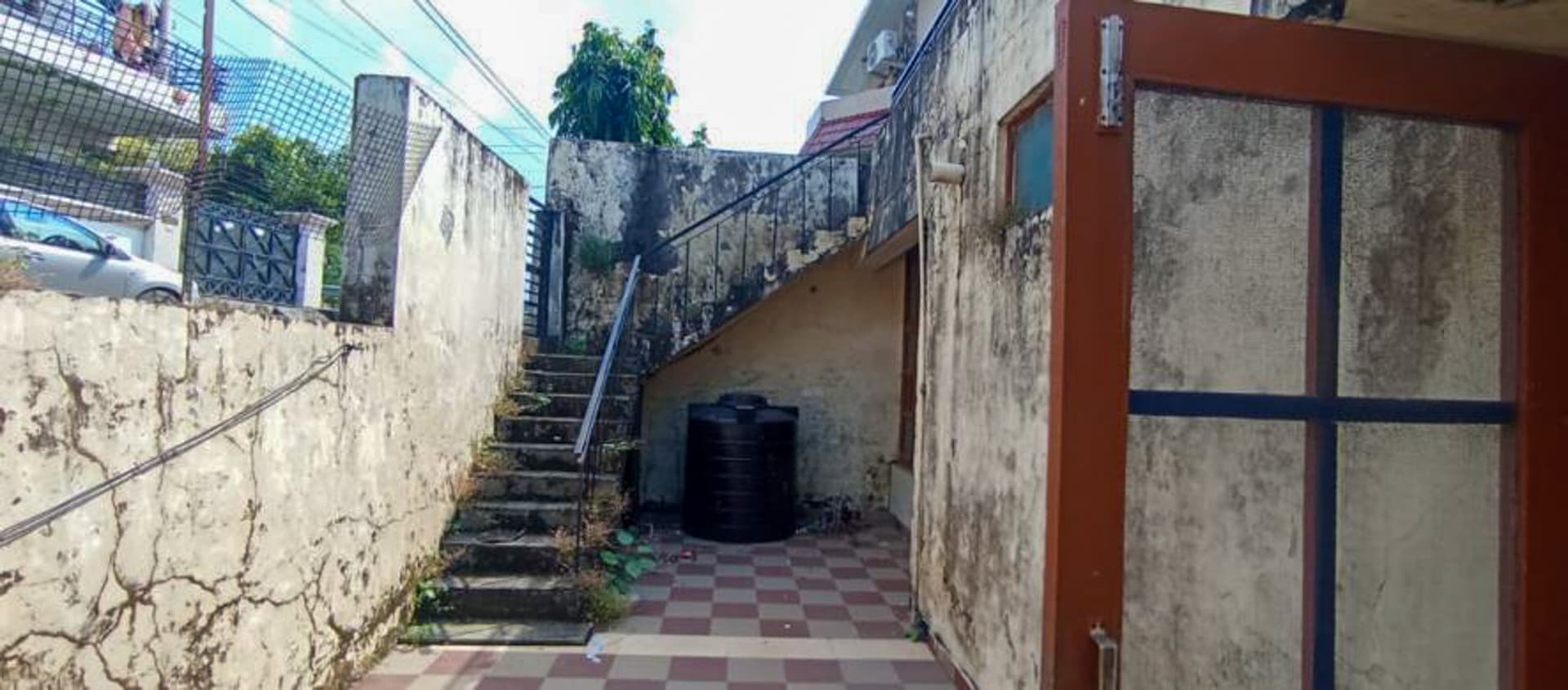 Property Photos 23