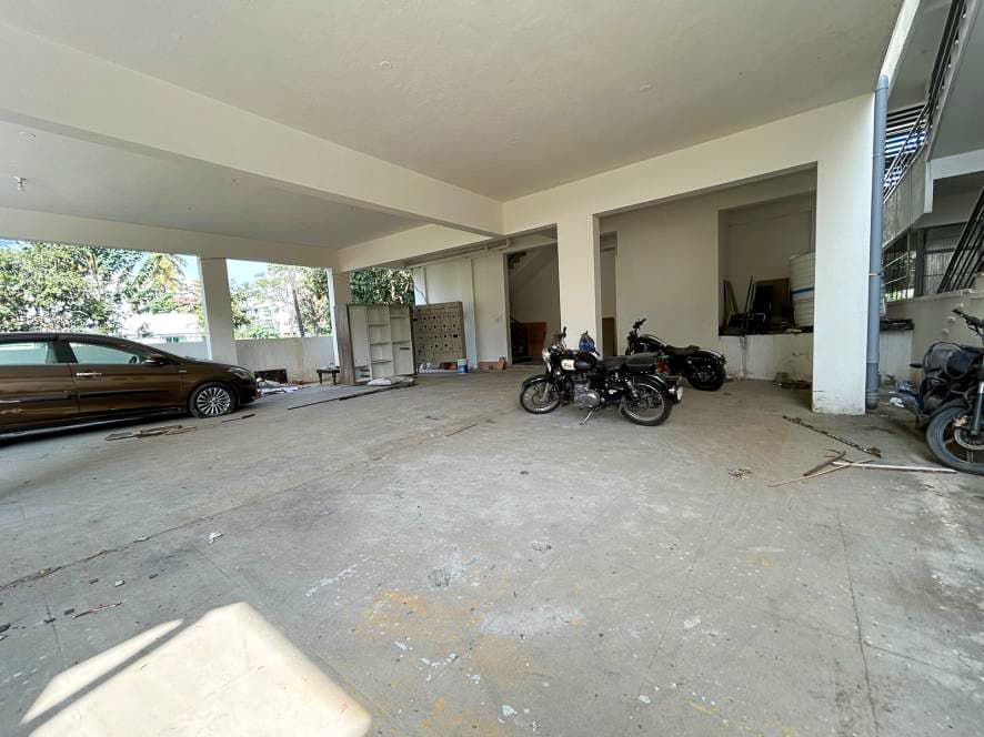 Property Photos 6