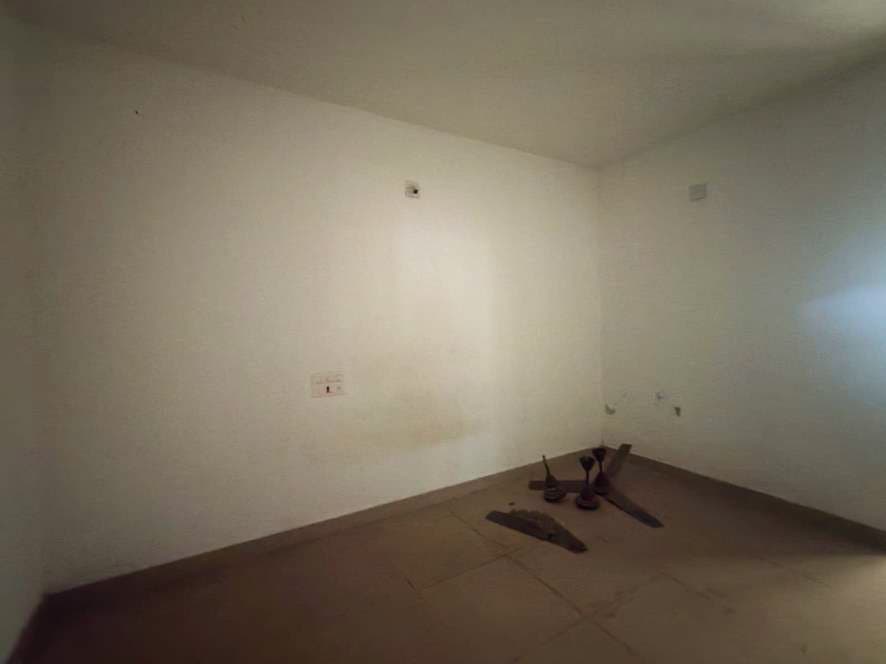 Property Photos 6