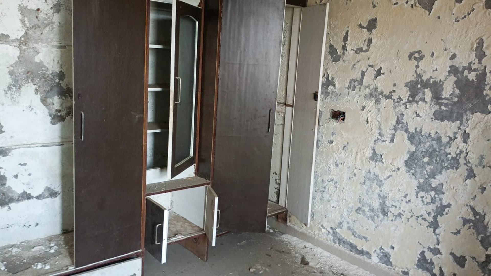 Property Photos 6