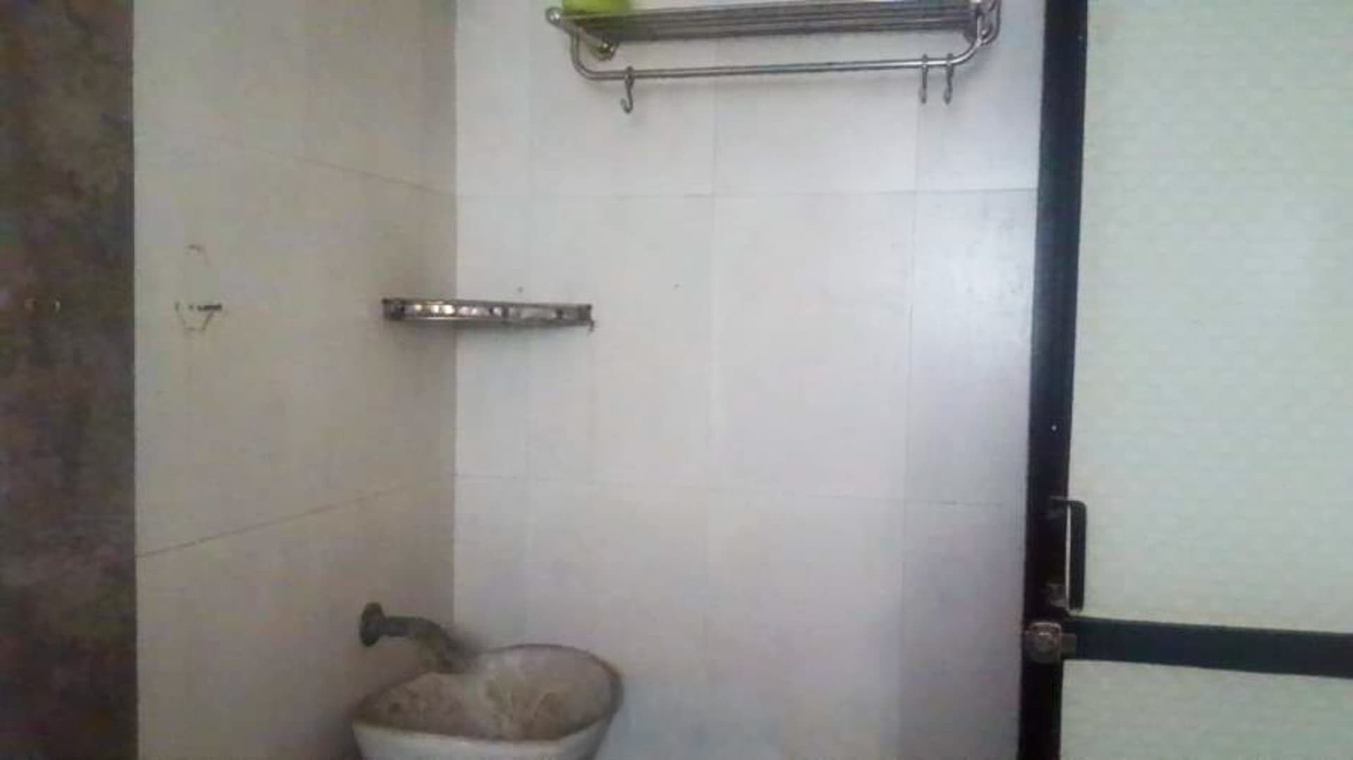 Property Photos 35
