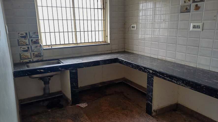 Property Photos 8