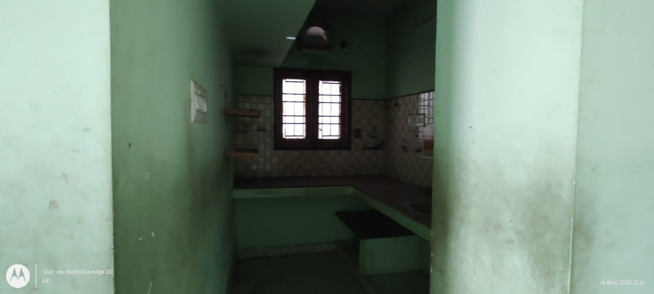 Property Photos 26