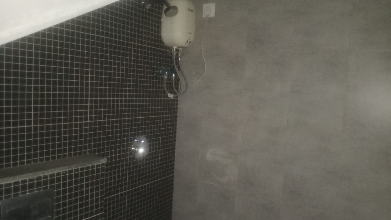 Property Photos 8
