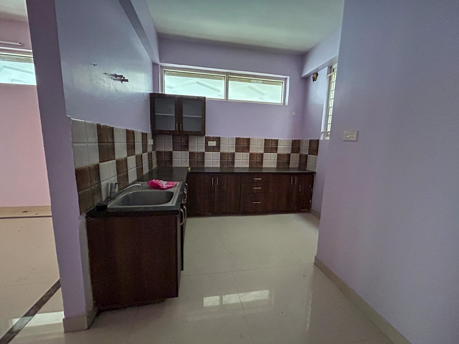 Property Photos 28