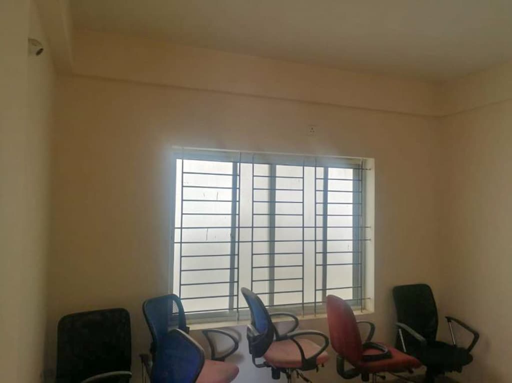Property Photos 7
