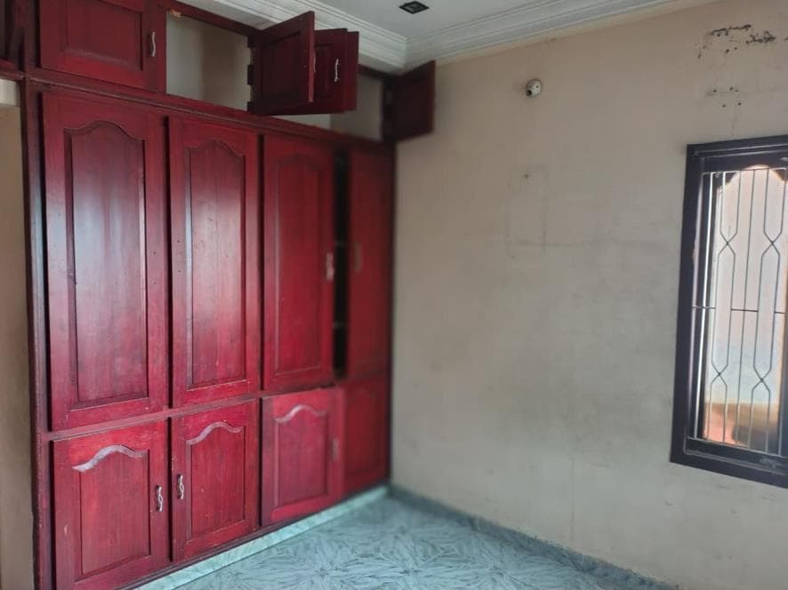Property Photos 8
