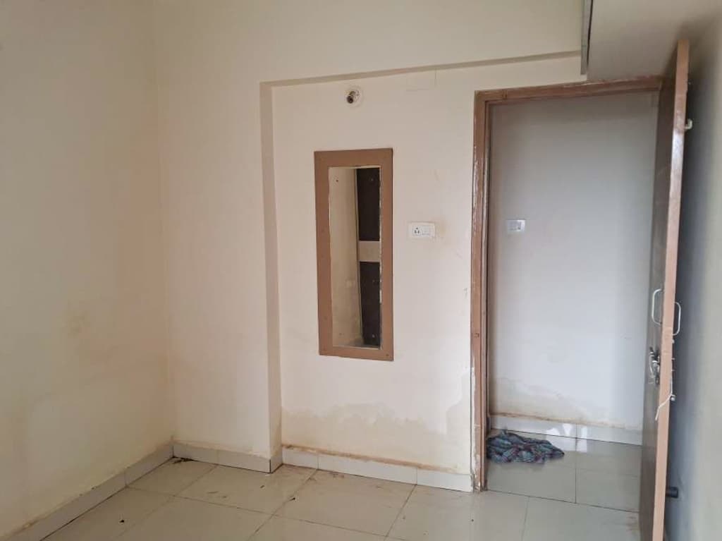 Property Photos 33