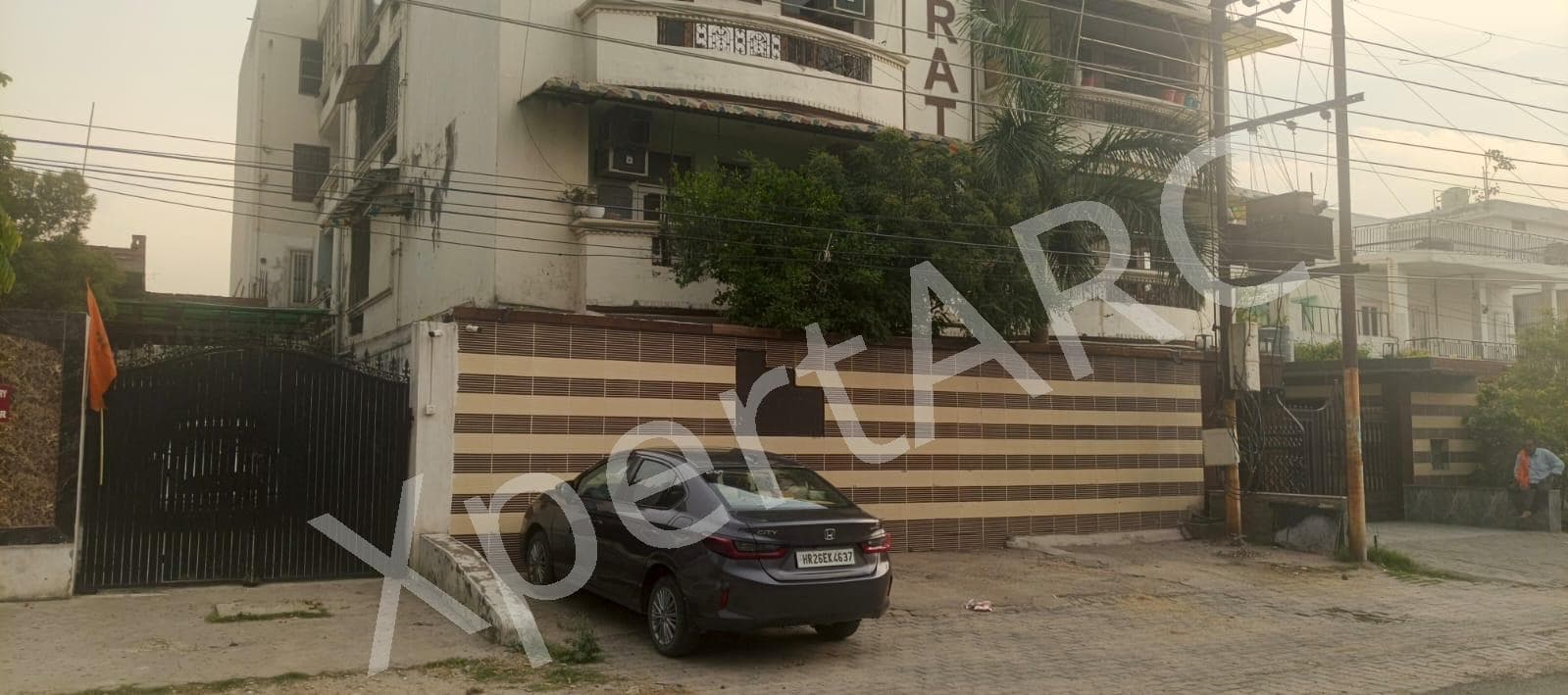 Property Photos 6