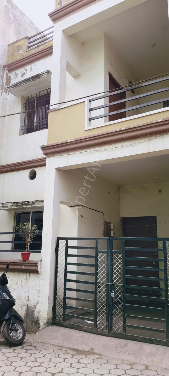 Property Photos 3