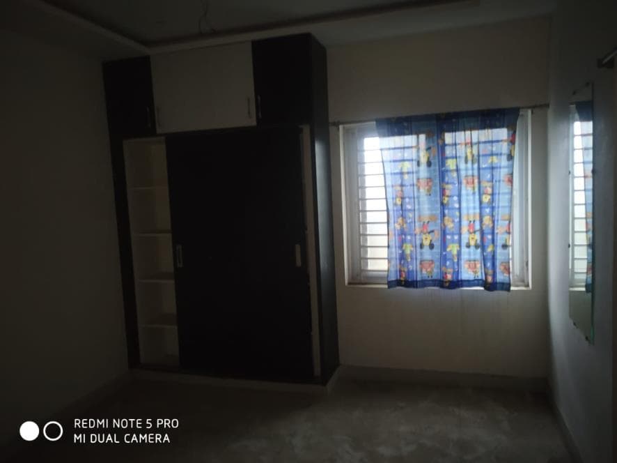 Property Photos 7