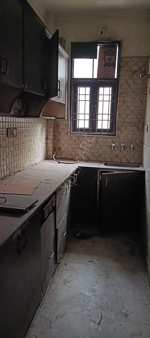 Property Photos 8