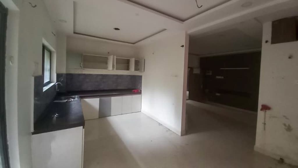 Property Photos 23