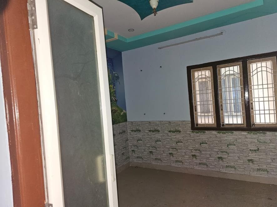 Property Photos 6