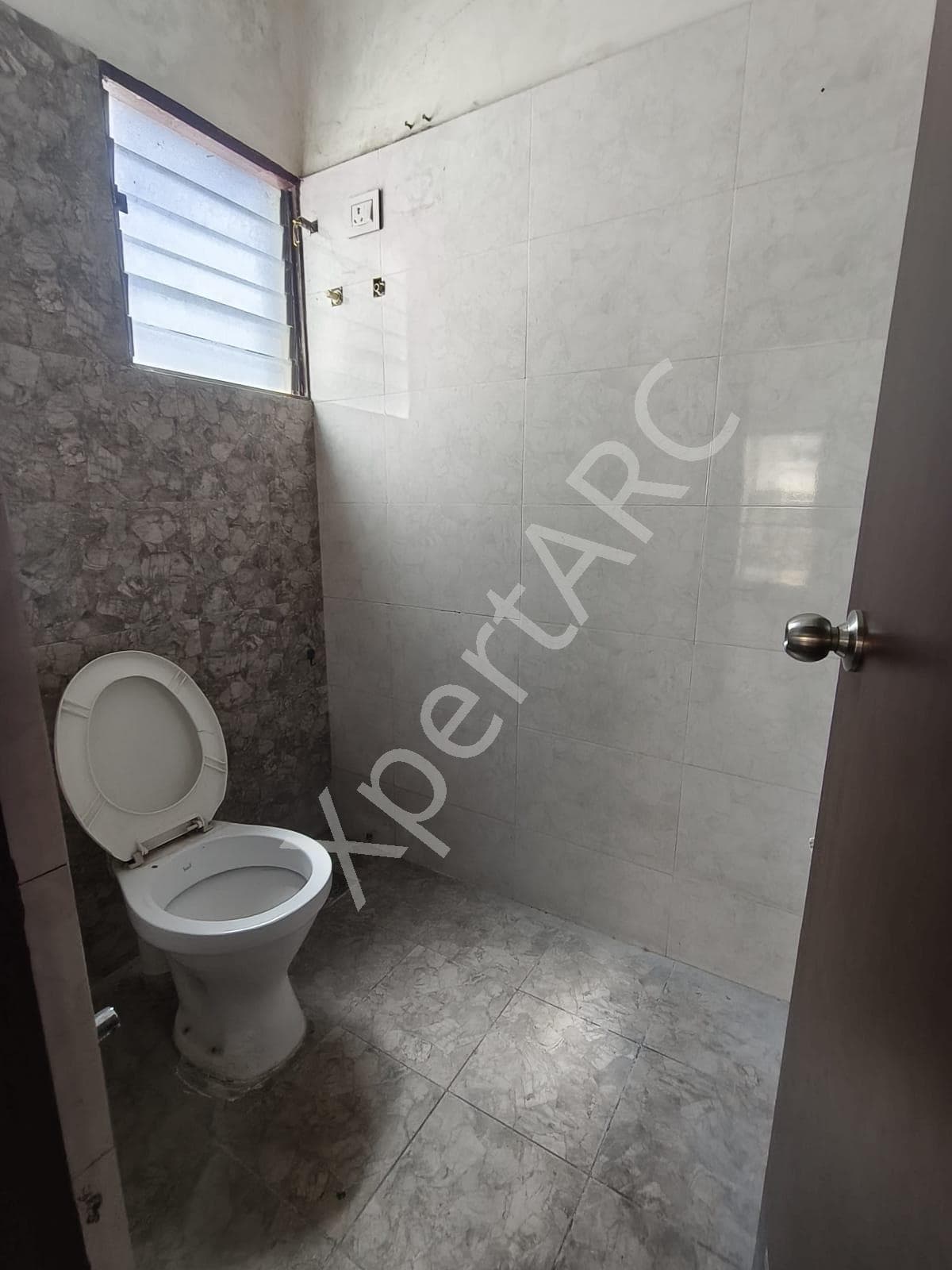 Property Photos 17