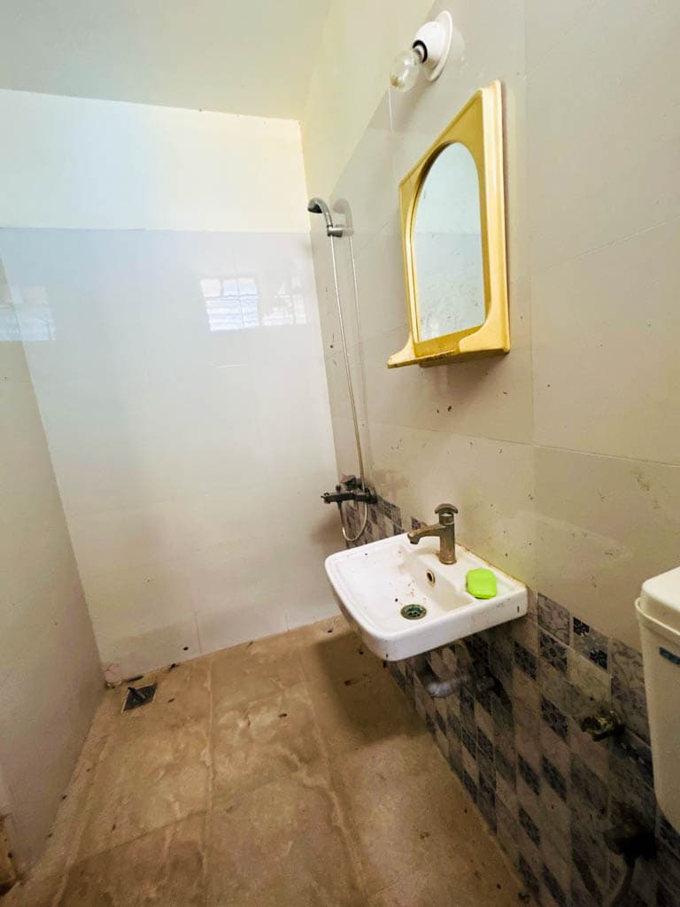 Property Photos 11