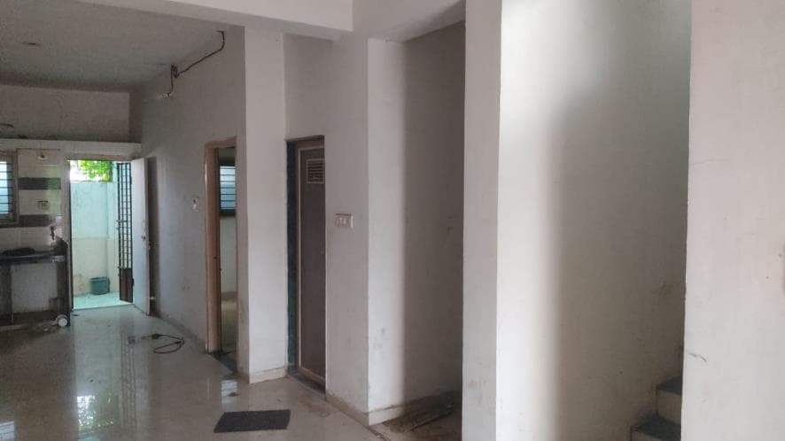 Property Photos 7