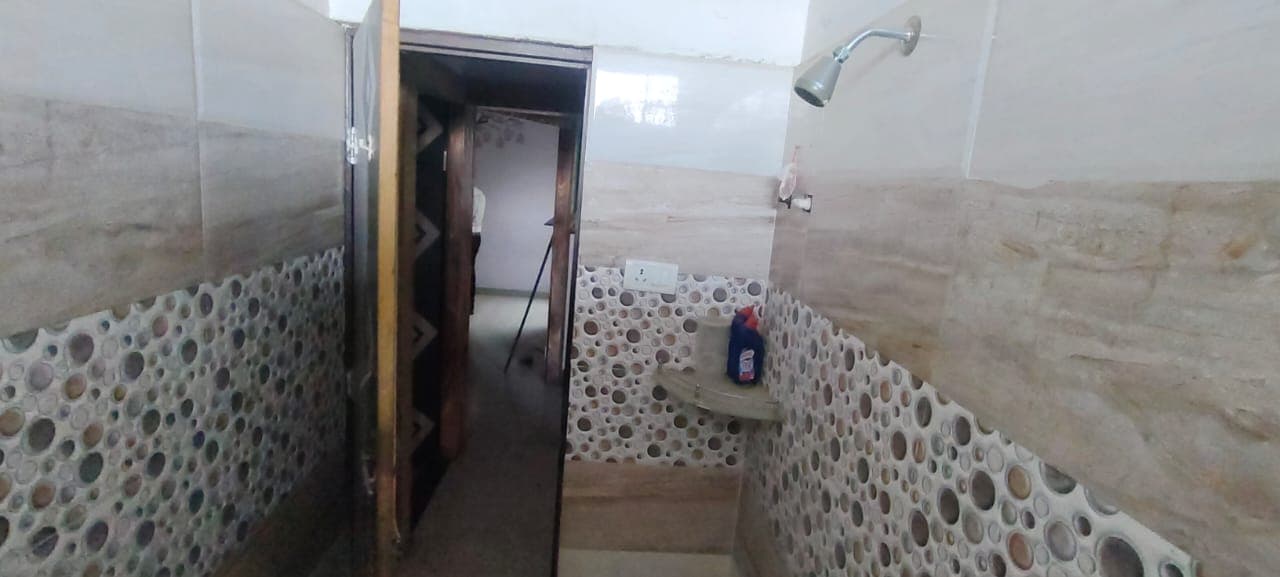 Property Photos 7