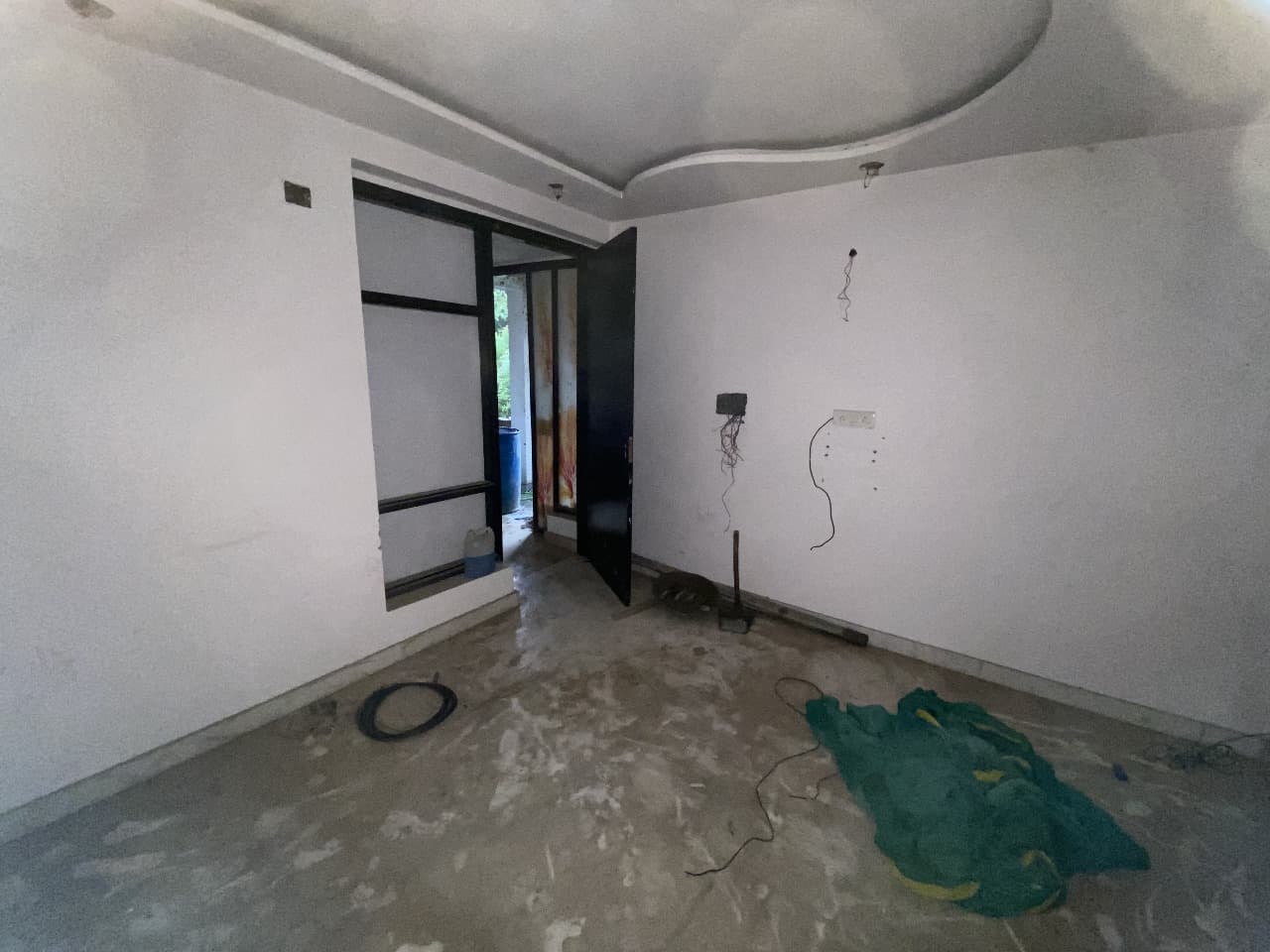 Property Photos 18