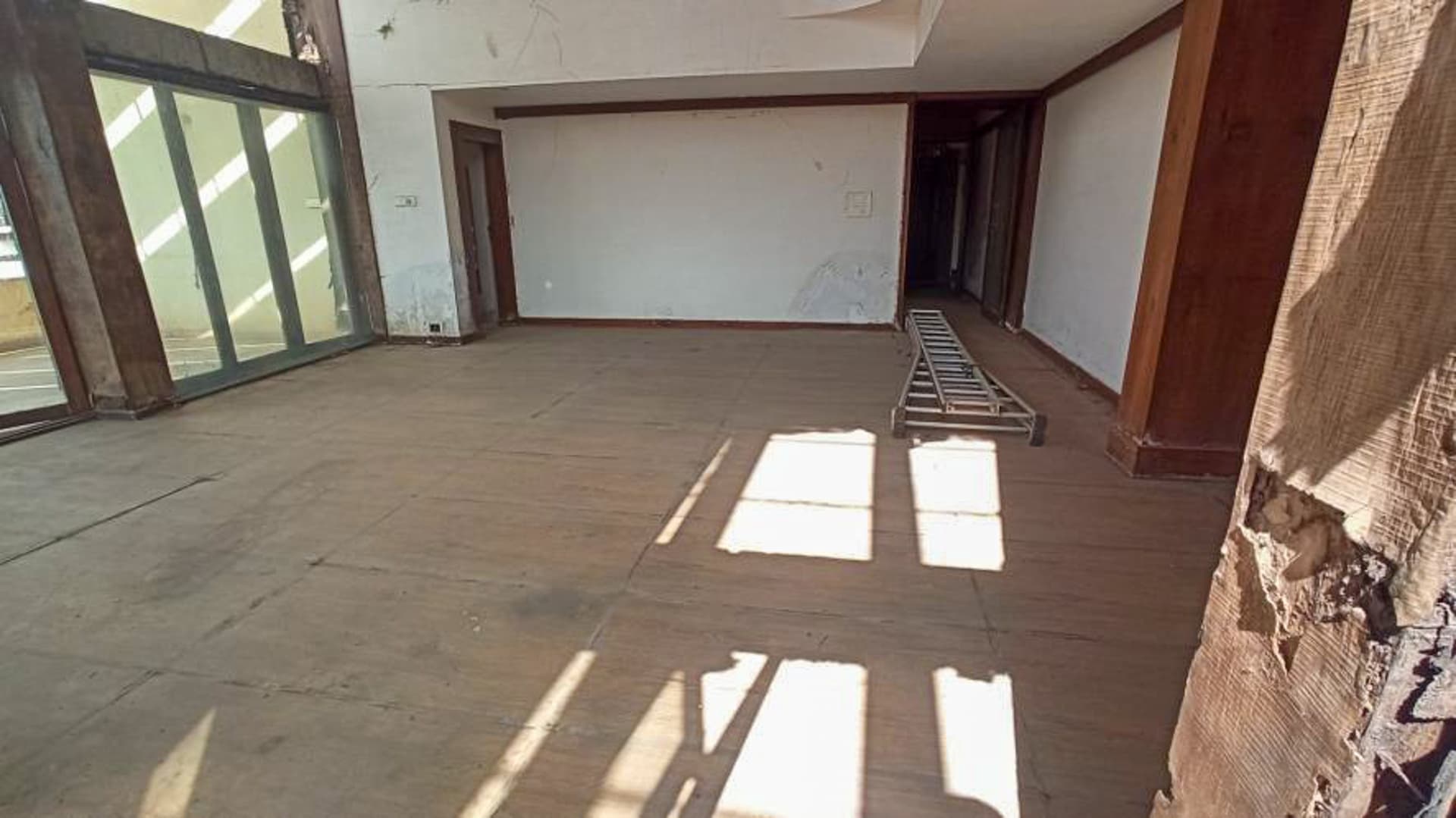 Property Photos 23