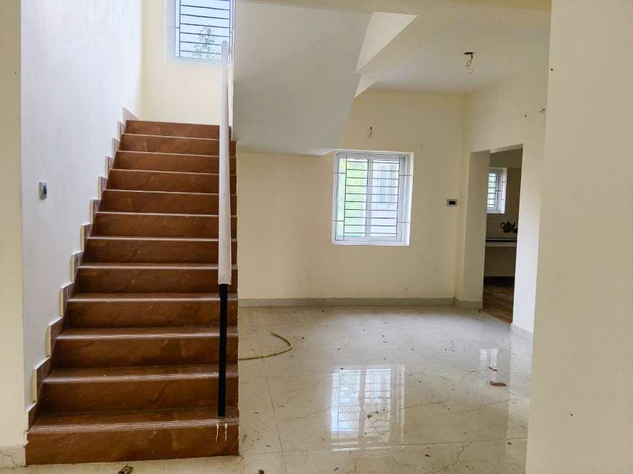Property Photos 6