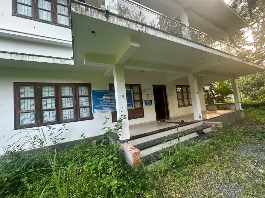Property Photos 9