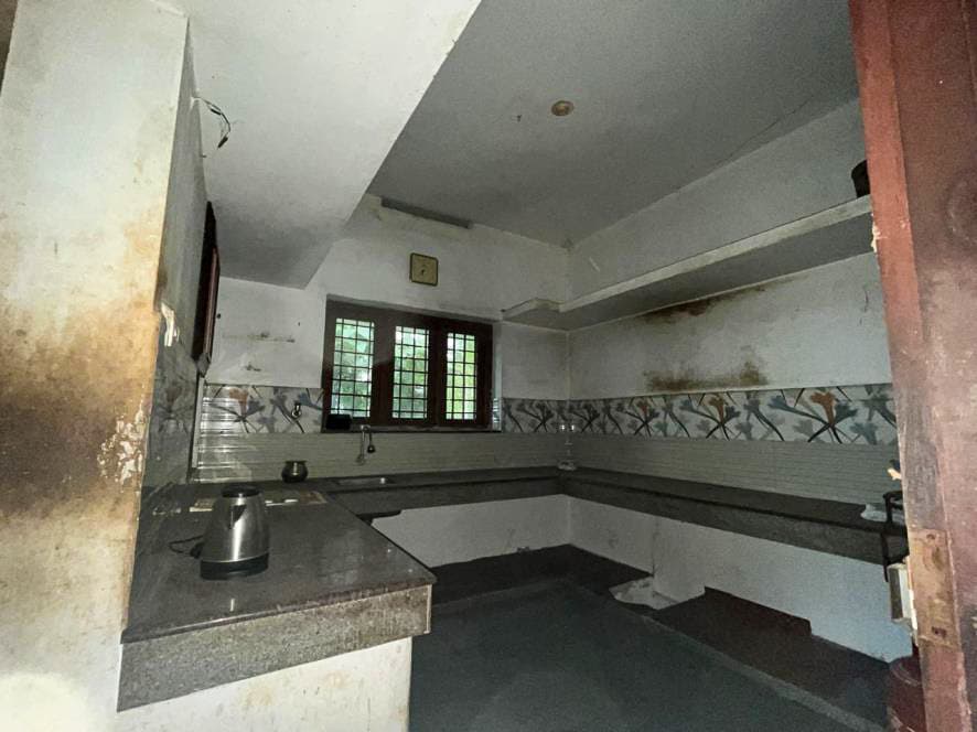 Property Photos 7