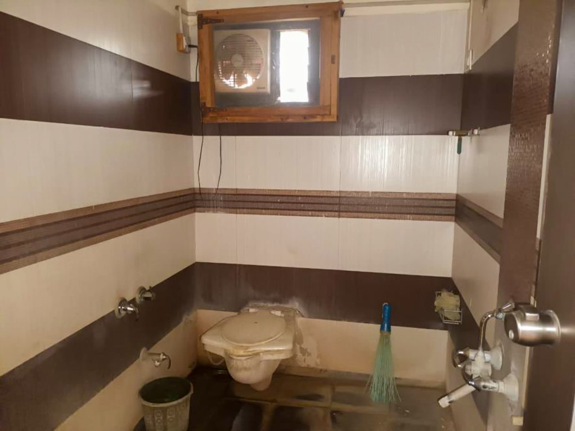 Property Photos 13
