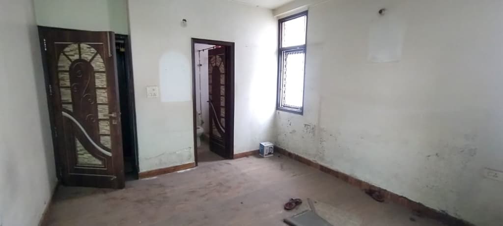 Property Photos 18