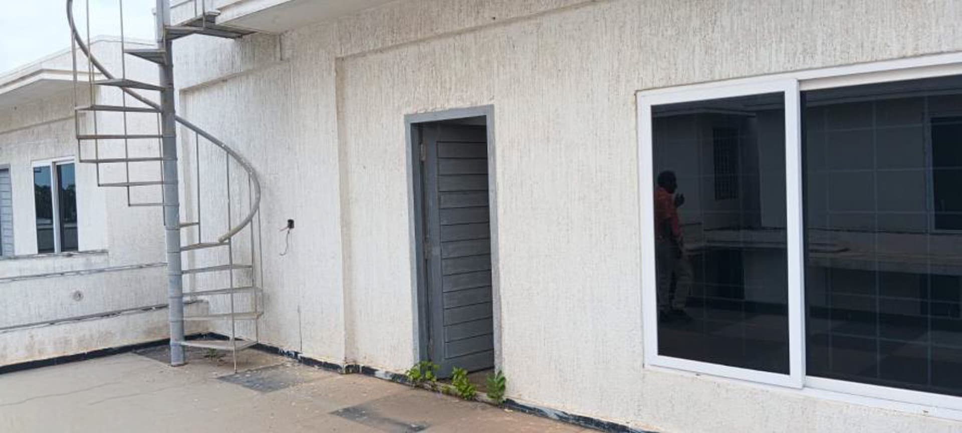 Property Photos 26