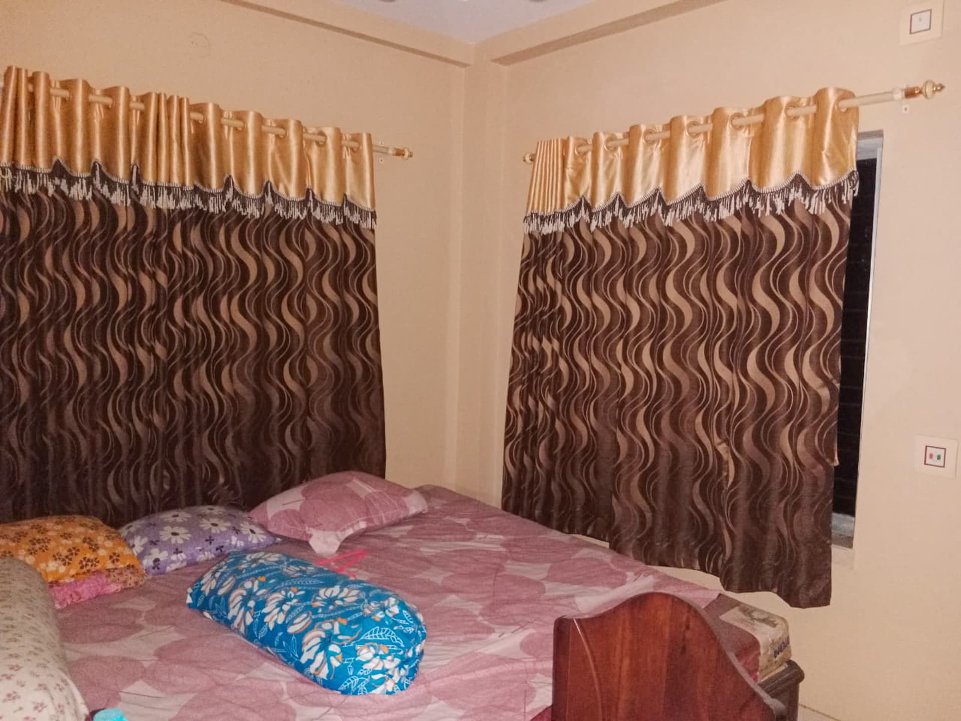 Property Photos 8