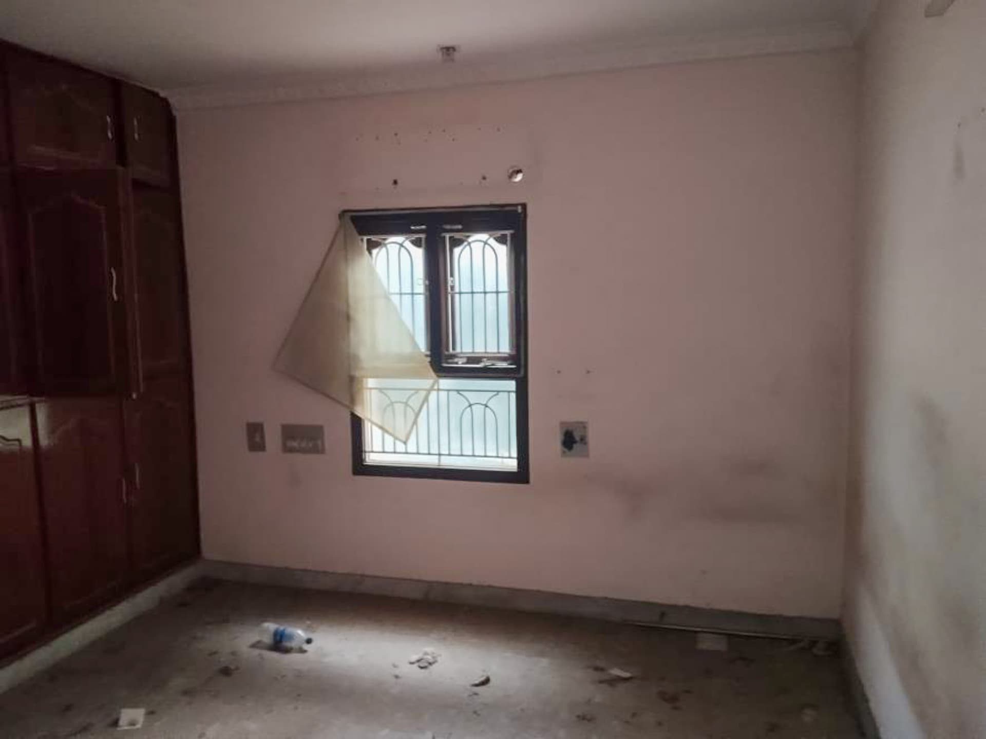 Property Photos 11