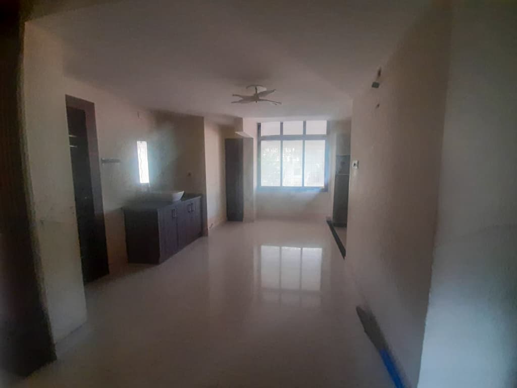 Property Photos 8