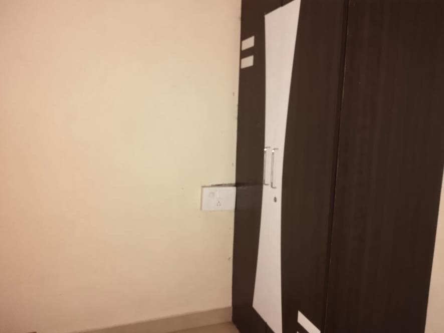 Property Photos 8
