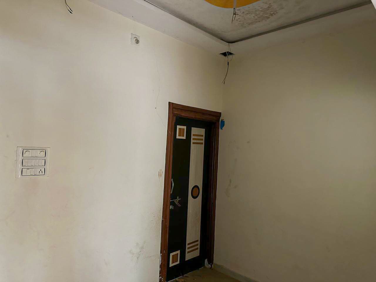 Property Photos 6