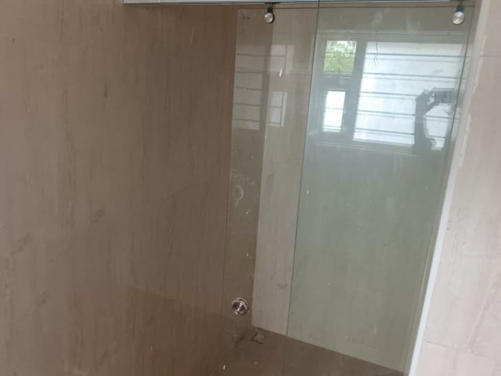 Property Photos 32