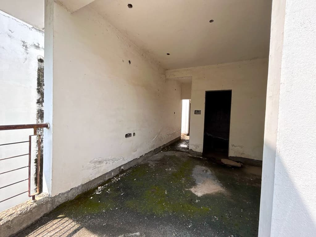 Property Photos 15