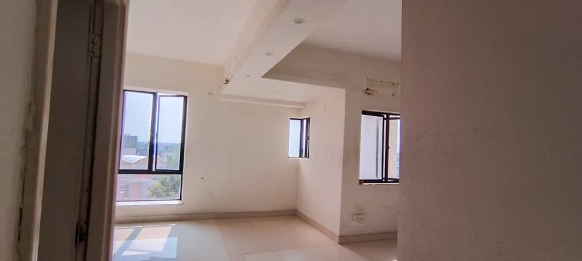 Property Photos 18