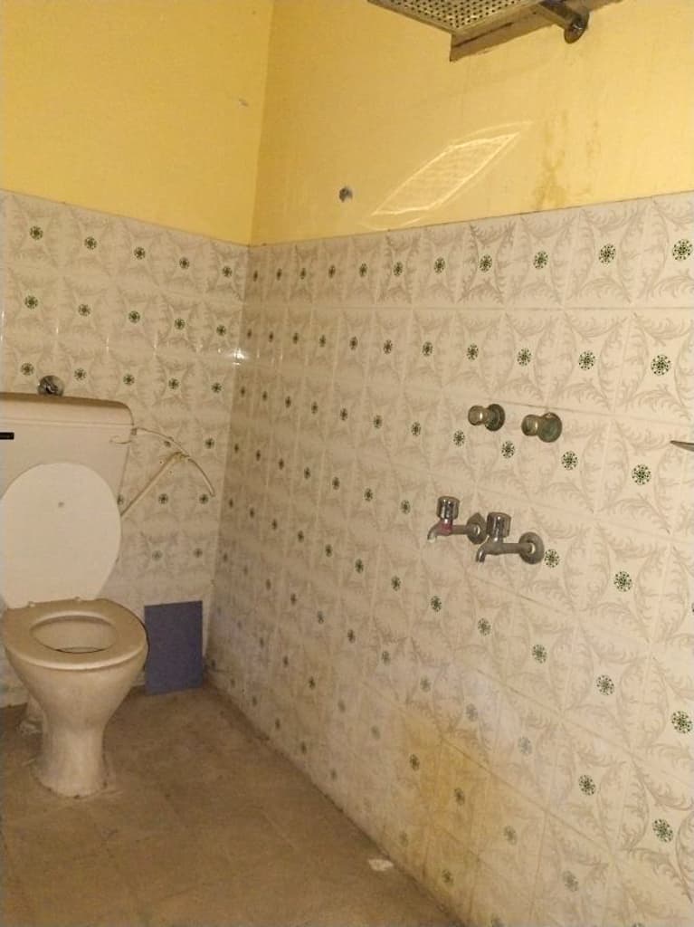Property Photos 9
