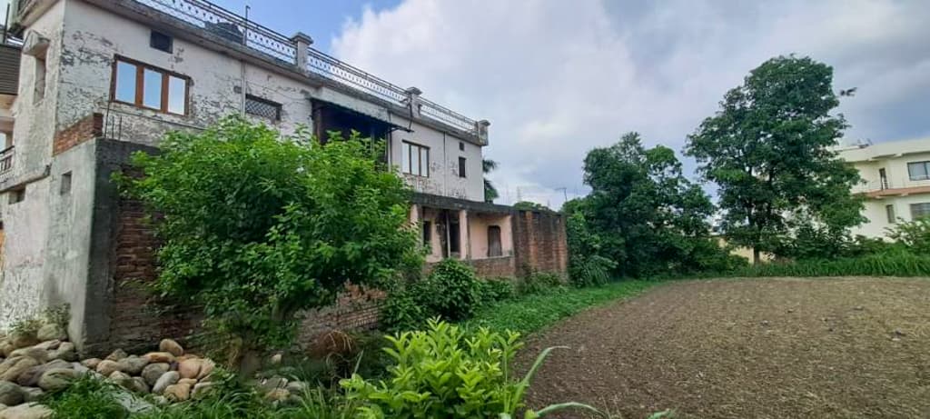 Property Photos 6