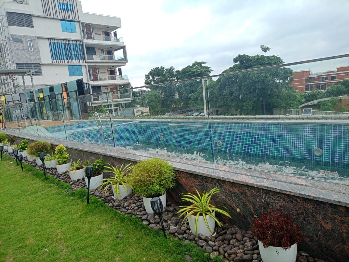 Property Photos 8
