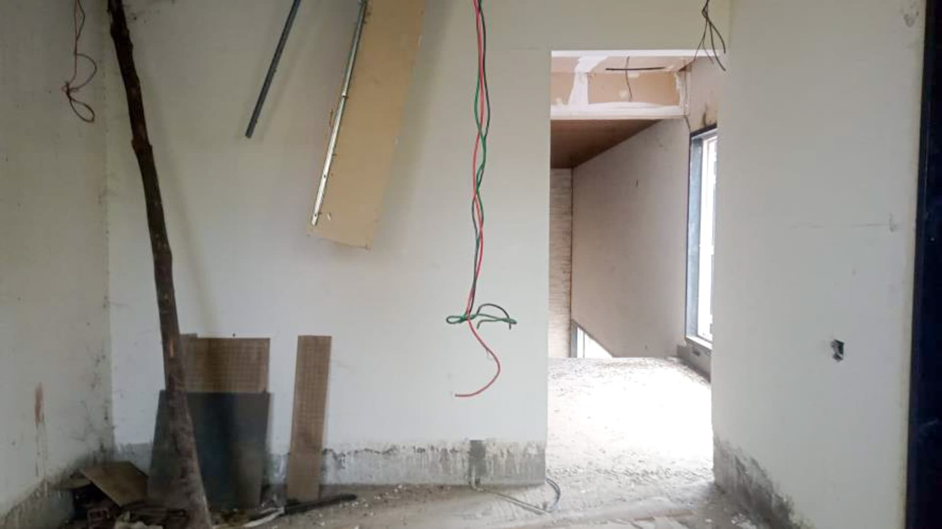 Property Photos 18