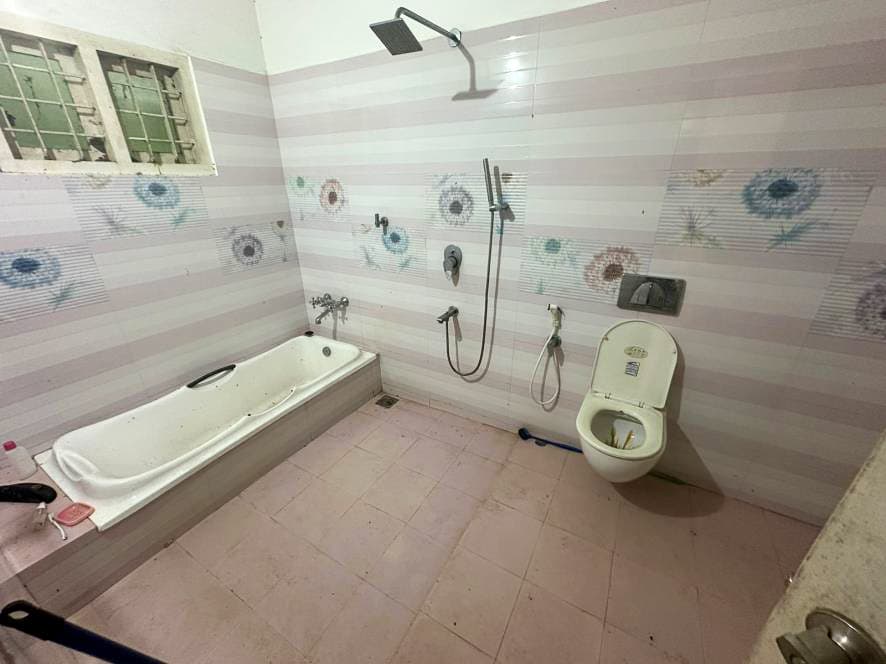 Property Photos 5