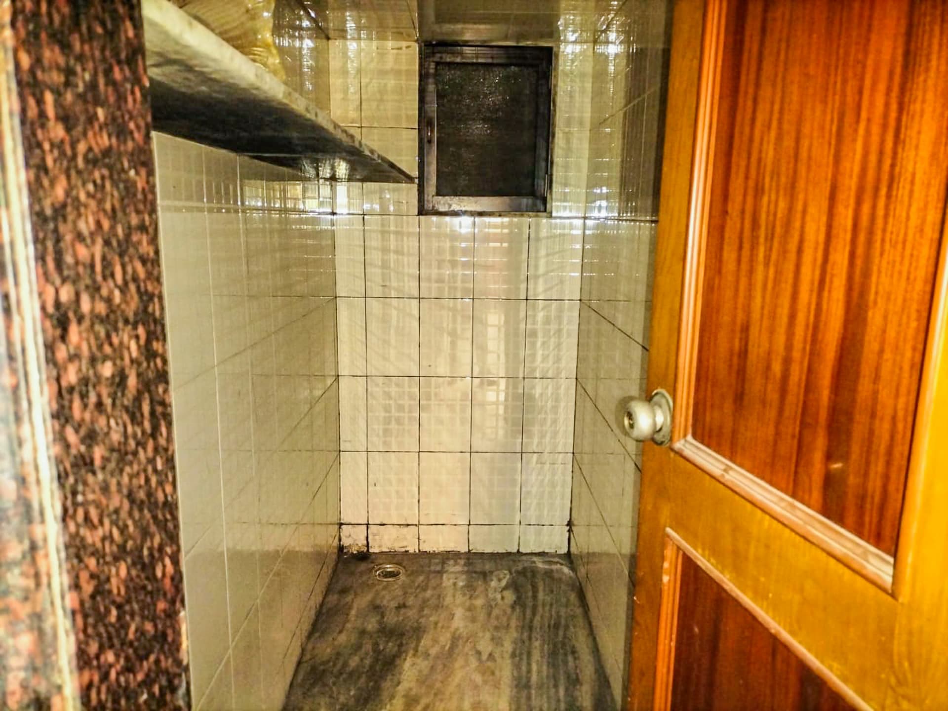 Property Photos 6
