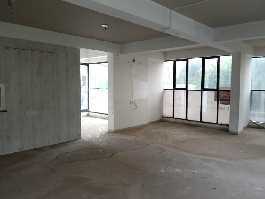 Property Photos 8