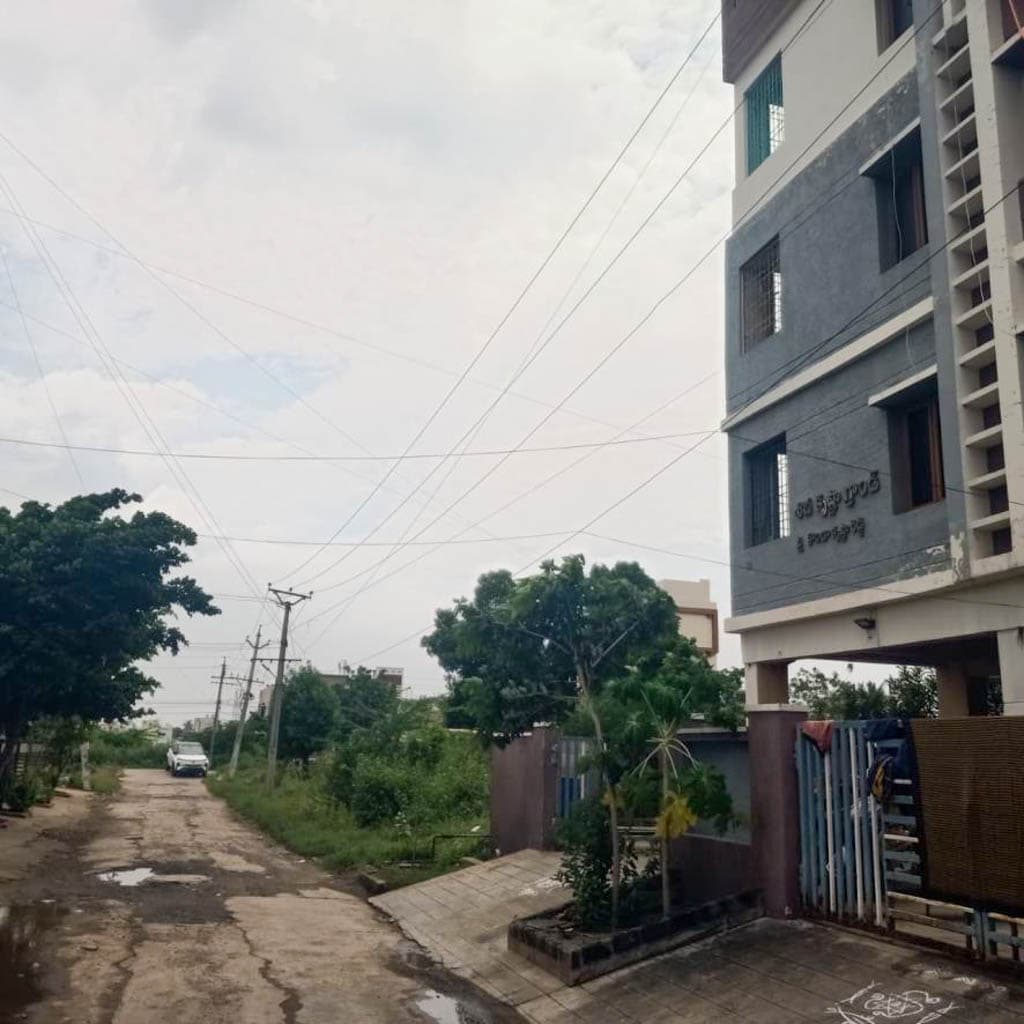 Property Photos 8