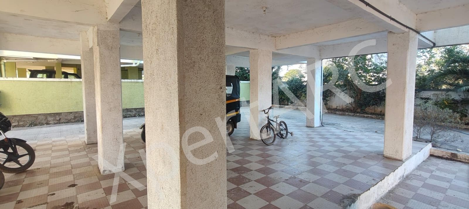 Property Photos 28