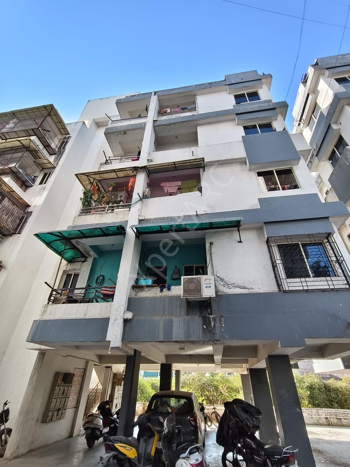 Property Photos 8