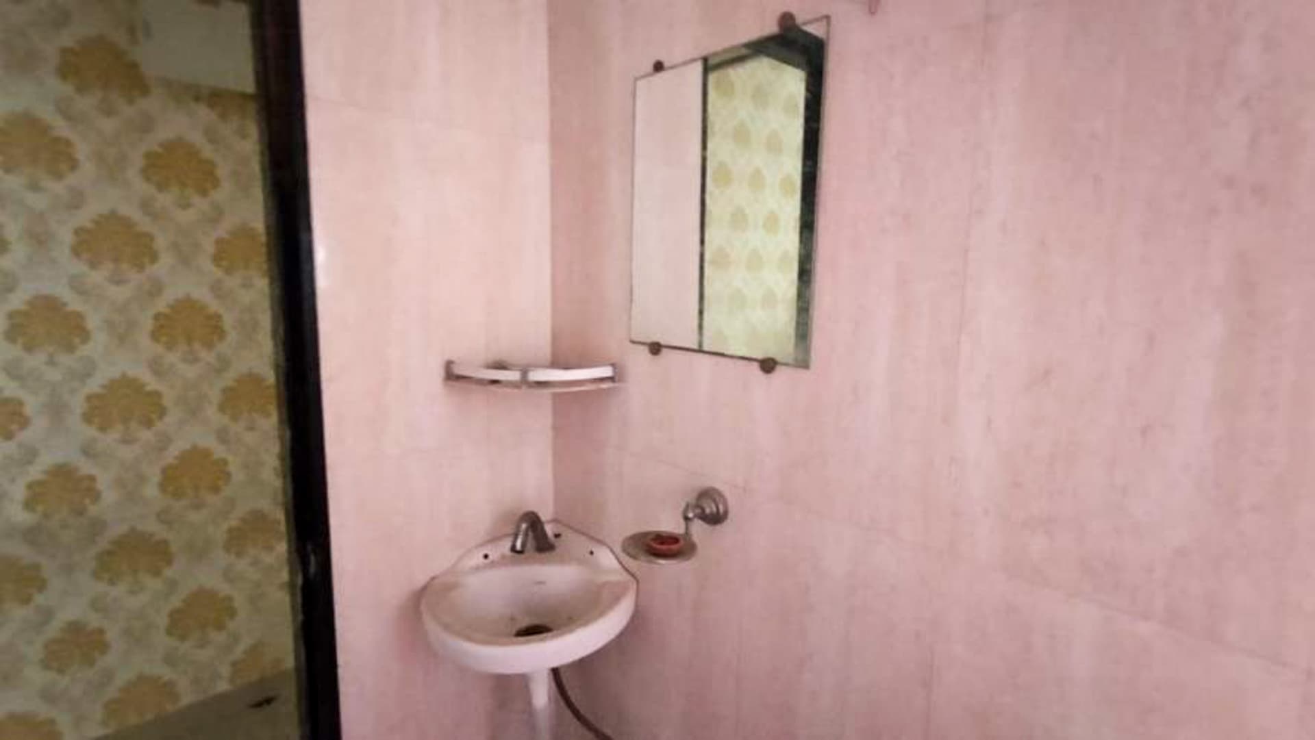 Property Photos 19